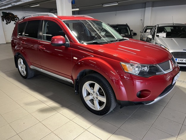 Mitsubishi Outlander 2,0 DID Intense+ Limited Business, vm. 2009, 351 tkm (2 / 18)