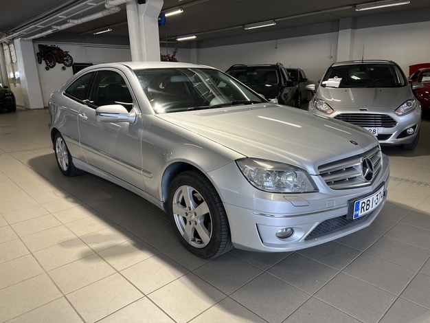 Mercedes-Benz CLC 200 CDI Sportcoup, vm. 2009, 326 tkm (2 / 9)
