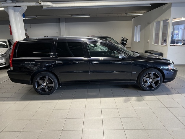 Volvo V70 2,5T Momentum Geartronic BUSINESS, vm. 2006, 336 tkm (3 / 15)