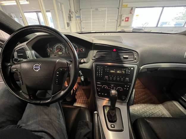 Volvo V70 2,5T Momentum Geartronic BUSINESS, vm. 2006, 336 tkm (8 / 15)