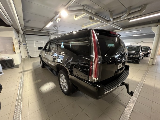 CHEVROLET Suburban LTZ Flexfuel 7 hl, vm. 2011, 339 tkm (6 / 26)