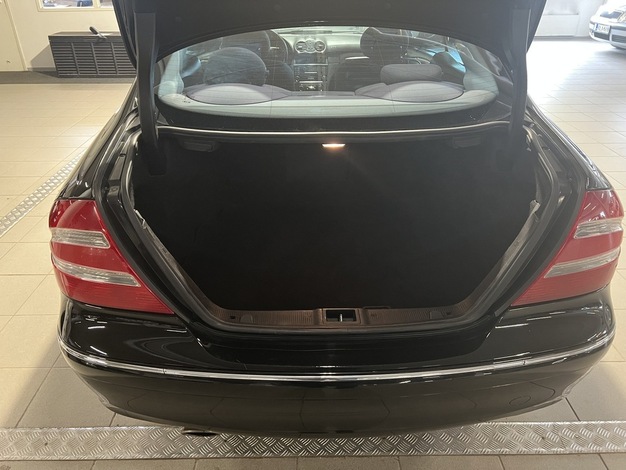 Mercedes-Benz CLK 200 Kompressor Coupe, vm. 2005, 232 tkm (8 / 8)