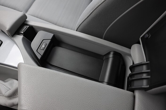 BMW 520 E61 Touring, vm. 2008, 345 tkm (16 / 24)