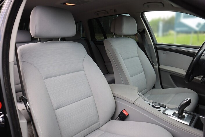 BMW 520 E61 Touring, vm. 2008, 345 tkm (17 / 24)