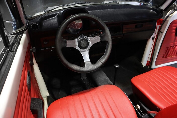 Volkswagen Kupla 1303 Cabriolet LS 1,6, vm. 1978, 18 tkm (16 / 20)