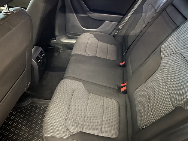 Volkswagen Passat 1.4 TSI EcoFuel CNG Variant DSG-aut. Bensa/kaasu, vm. 2012, 201 tkm (7 / 8)