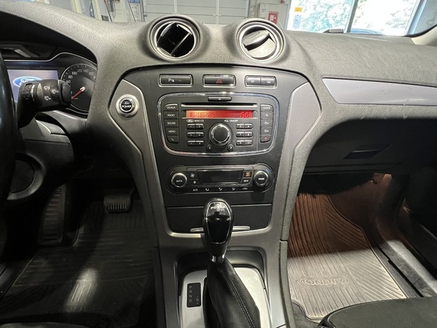 Ford Mondeo 2,0 TDCi 140hv PowerShift Titanium Business A6 Wagon, vm. 2012, 370 tkm (10 / 14)