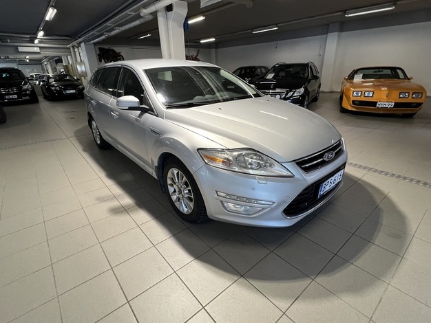 Ford Mondeo 2,0 TDCi 140hv PowerShift Titanium Business A6 Wagon, vm. 2012, 370 tkm (2 / 14)