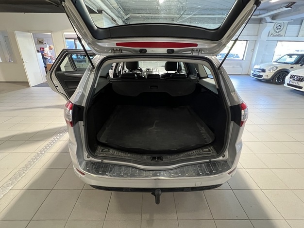 Ford Mondeo 2,0 TDCi 140hv PowerShift Titanium Business A6 Wagon, vm. 2012, 370 tkm (9 / 14)