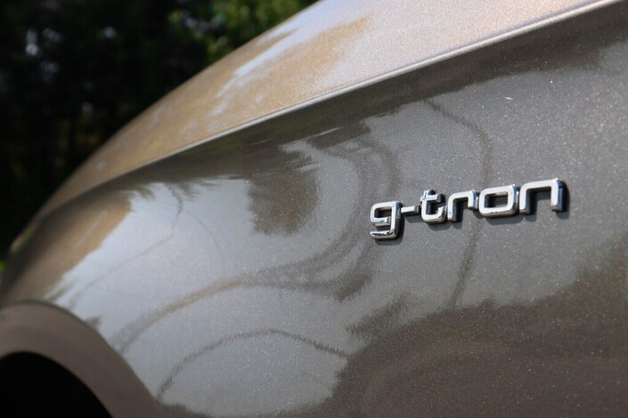 Audi A3 Sportback g-tron Business 1,4 TFSI CNG 81 kW S tronic, vm. 2015, 189 tkm (10 / 25)