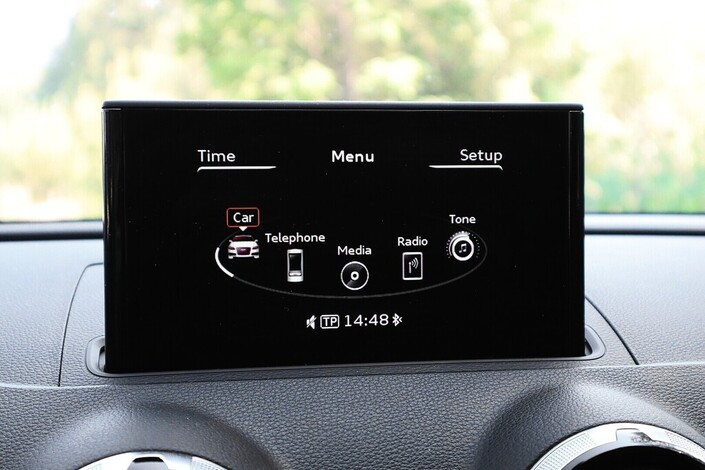 Audi A3 Sportback g-tron Business 1,4 TFSI CNG 81 kW S tronic, vm. 2015, 189 tkm (12 / 25)