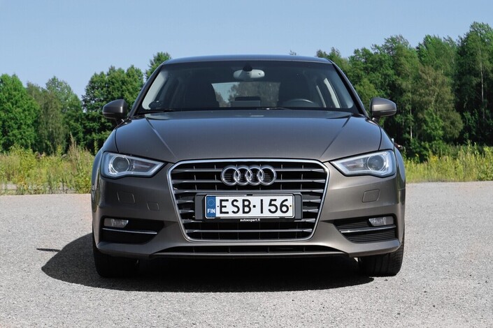 Audi A3 Sportback g-tron Business 1,4 TFSI CNG 81 kW S tronic, vm. 2015, 189 tkm (2 / 25)