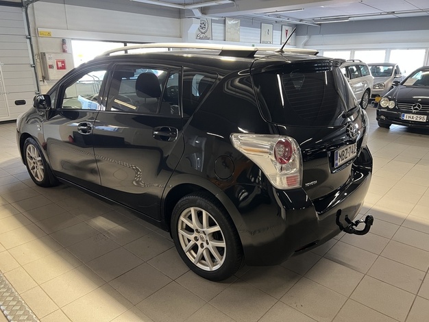 Toyota Verso 2,2 D-CAT 150 Linea Sol aut. 7p, vm. 2010, 339 tkm (5 / 11)