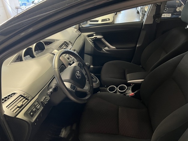 Toyota Verso 2,2 D-CAT 150 Linea Sol aut. 7p, vm. 2010, 339 tkm (7 / 11)