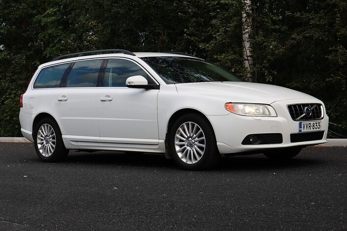 Volvo V70 D5 AWD Momentum Business aut, vm. 2011, 371 tkm (2 / 15)