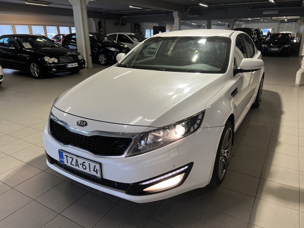 Kia Optima 2,0 EX A/T, vm. 2013, 237 tkm (1 / 9)