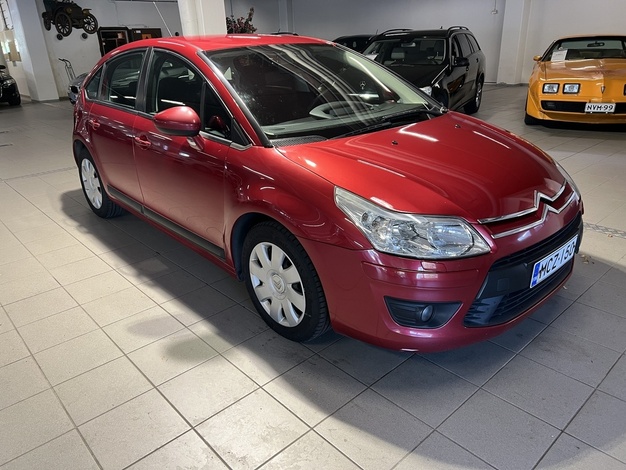 Citroen C4 VTi 120 Edition, vm. 2010, 136 tkm (2 / 13)