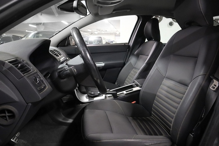 Volvo S40 D3 Classic, vm. 2012, 254 tkm (13 / 19)