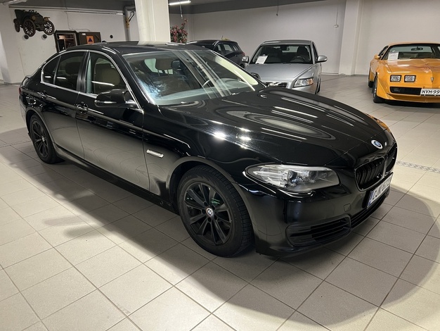 BMW 518 F10 Sedan 518d TwinPower Turbo A Business Automatic, vm. 2014, 240 tkm (2 / 11)