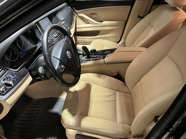 BMW 518 F10 Sedan 518d TwinPower Turbo A Business Automatic, vm. 2014, 240 tkm (7 / 11)