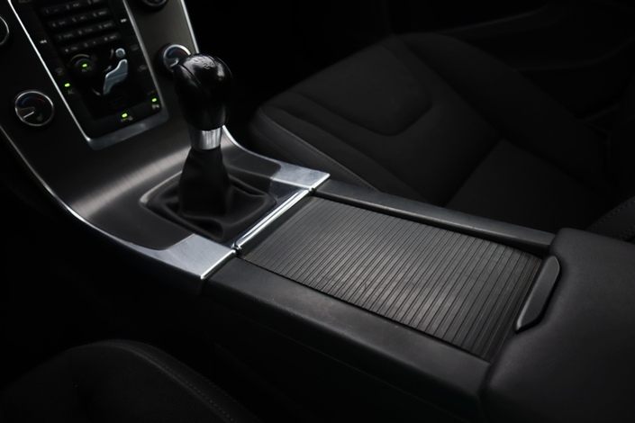 Volvo V60 1,6D DRIVe Momentum, vm. 2011, 299 tkm (15 / 22)