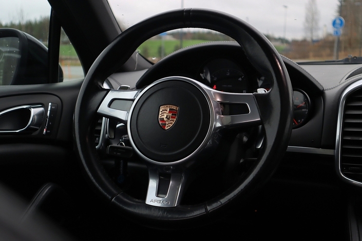 Porsche Cayenne Diesel Tiptronic 3.0, vm. 2012, 388 tkm (18 / 36)