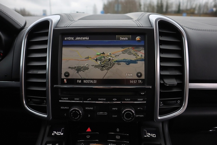 Porsche Cayenne Diesel Tiptronic 3.0, vm. 2012, 388 tkm (26 / 36)