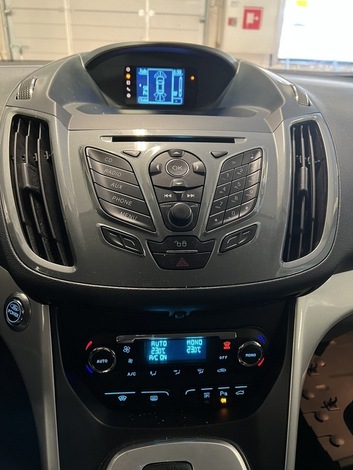 Ford C-Max 2,0 TDCi 163 hv PowerShift autom. Titanium A6 5-ovinen, vm. 2011, 272 tkm (10 / 14)