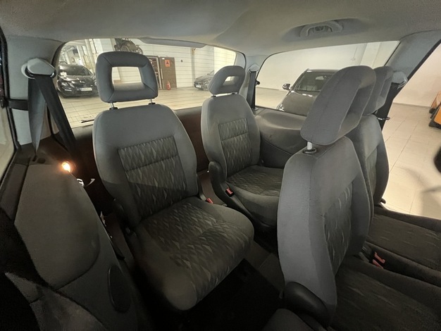 Ford Galaxy 5D GALAXY MPV 2.3 AUTOMATIC-7-SG/284, vm. 2004, 347 tkm (9 / 11)