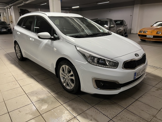 Kia cee'd 1,0 ISG 100hv Edition 7 SW EcoDynamics, vm. 2017, 84 tkm (2 / 11)