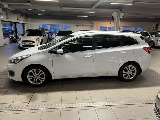 Kia cee'd 1,0 ISG 100hv Edition 7 SW EcoDynamics, vm. 2017, 84 tkm (6 / 11)