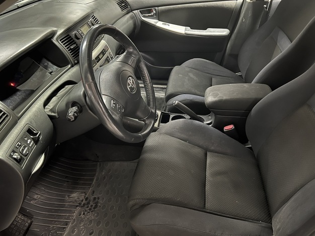 Toyota Corolla 1,6 VVT-i Linea Sol 4ov, vm. 2005, 222 tkm (7 / 13)