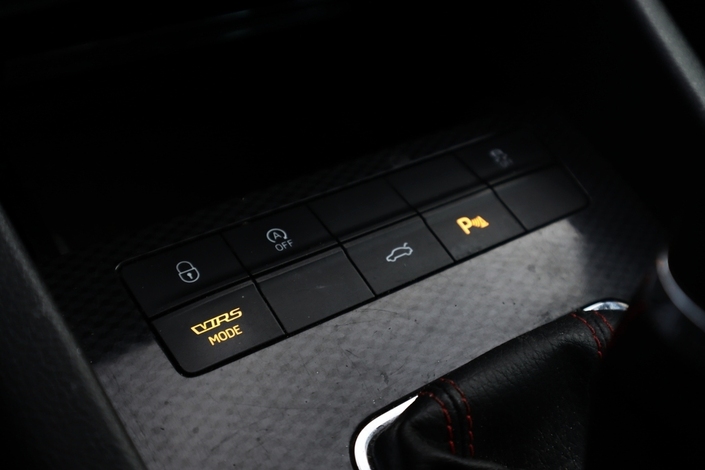 Skoda Octavia Combi 2,0 TDI 184 4x4 RS DSG Autom., vm. 2018, 385 tkm (19 / 26)