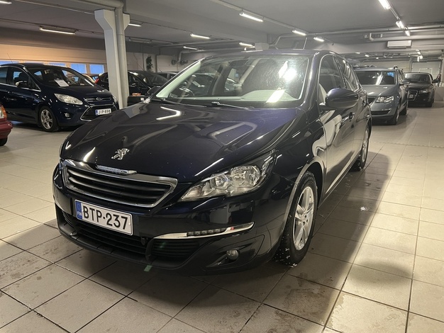 Peugeot 308 Active PureTech 130, vm. 2015, 120 tkm (1 / 14)
