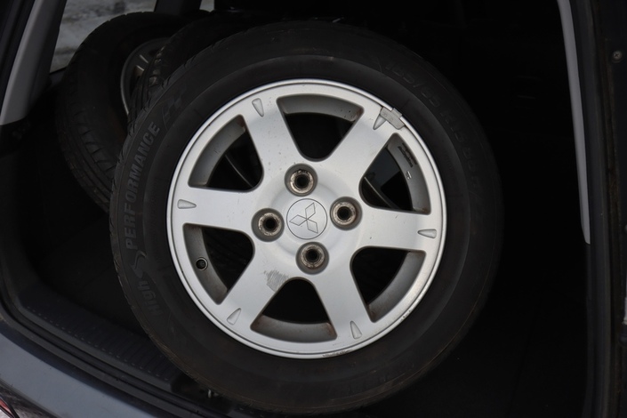 Mitsubishi Lancer STW 1,6 Invite, vm. 2008, 117 tkm (24 / 25)