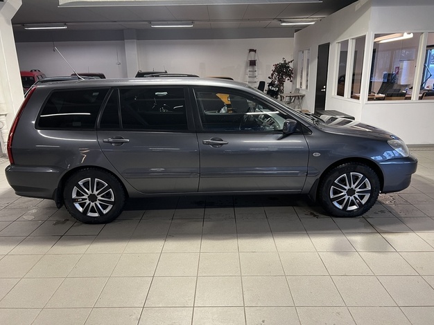 Mitsubishi Lancer STW 1,6 Invite, vm. 2008, 117 tkm (3 / 11)