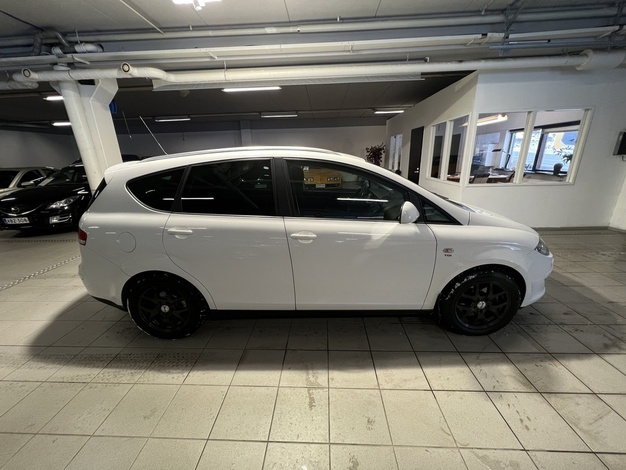 Seat Altea XL 2,0 TDI DPF Stylance 170, vm. 2008, 269 tkm (3 / 24)