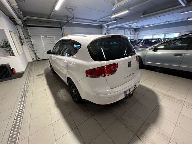Seat Altea XL 2,0 TDI DPF Stylance 170, vm. 2008, 269 tkm (5 / 24)