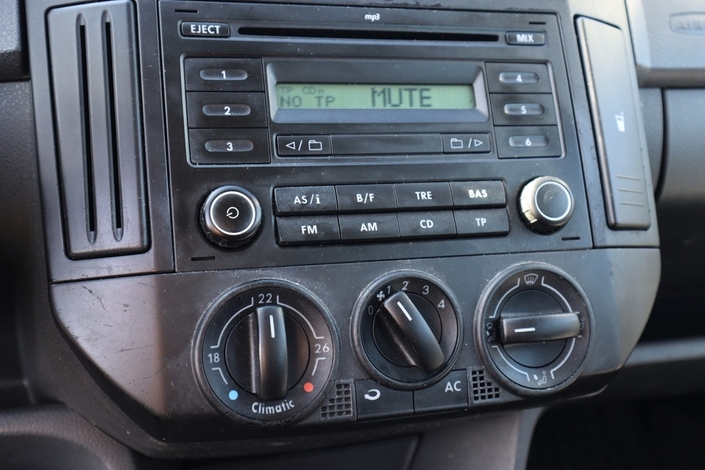Volkswagen Polo Comfortline 1,4 59 kW 4d, vm. 2007, 153 tkm (10 / 14)