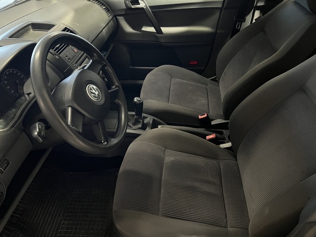 Volkswagen Polo Comfortline 1,4 59 kW 4d, vm. 2007, 153 tkm (6 / 9)