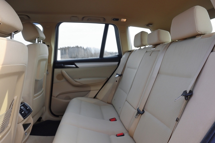 BMW X3 xDrive20d TwinPower Turbo A F25 Limited Navi Edition, vm. 2013, 373 tkm (19 / 25)