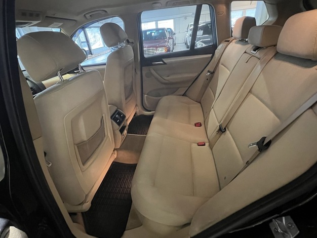 BMW X3 xDrive20d TwinPower Turbo A F25 Limited Navi Edition, vm. 2013, 373 tkm (8 / 15)