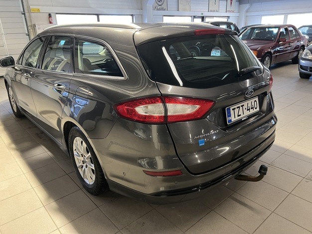 Ford Mondeo 2,0 TDCi 150hv PowerShift Titanium Wagon, vm. 2016, 238 tkm (5 / 14)