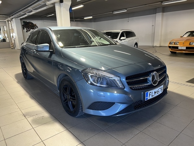 Mercedes-Benz A 180 CDI A Premium Business, vm. 2014, 261 tkm (2 / 9)