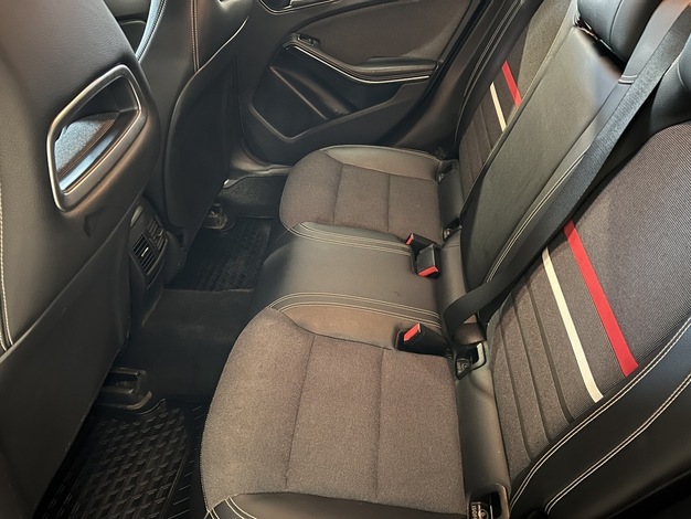 Mercedes-Benz A 180 CDI A Premium Business, vm. 2014, 261 tkm (8 / 9)