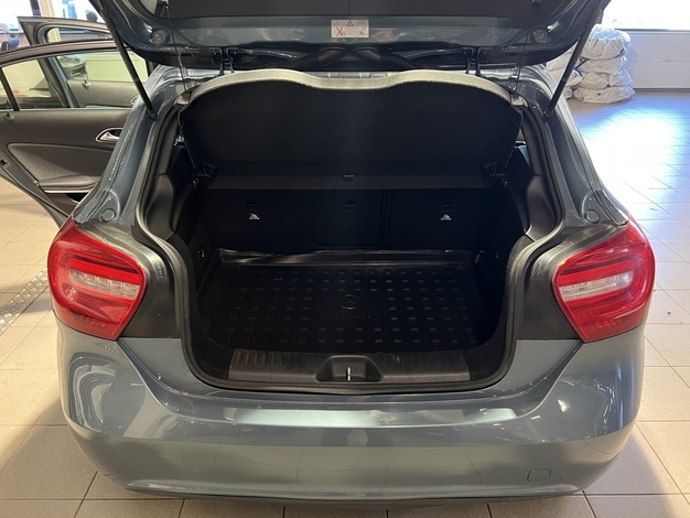 Mercedes-Benz A 180 CDI A Premium Business, vm. 2014, 261 tkm (9 / 9)