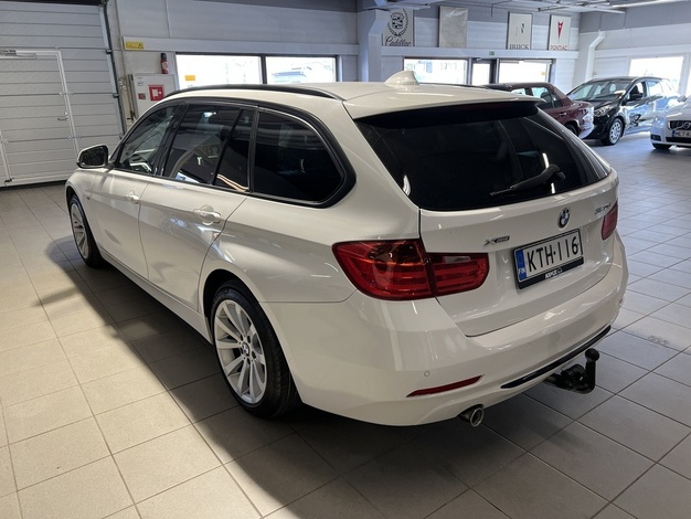 BMW 320 TwinPower Turbo A xDrive F31 Touring Sport Line Automatic, vm. 2013, 285 tkm (5 / 10)