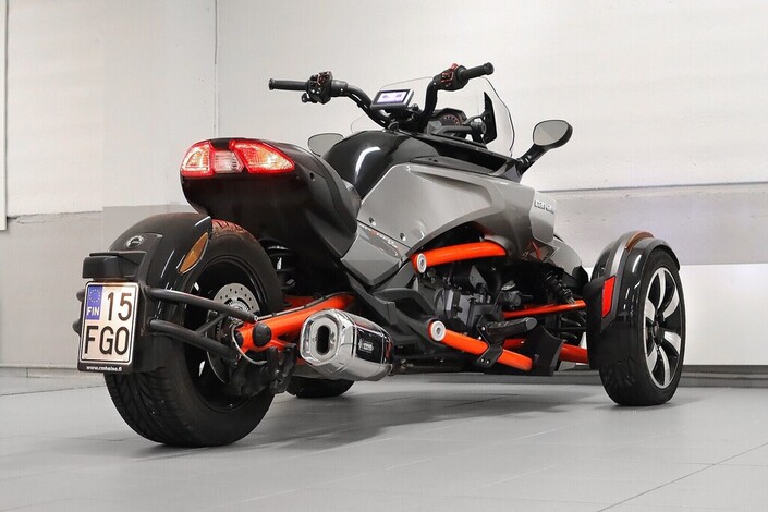 Can-am Can-am Spyder 1330 F3 S, vm. 2015, 5 tkm (2 / 17)