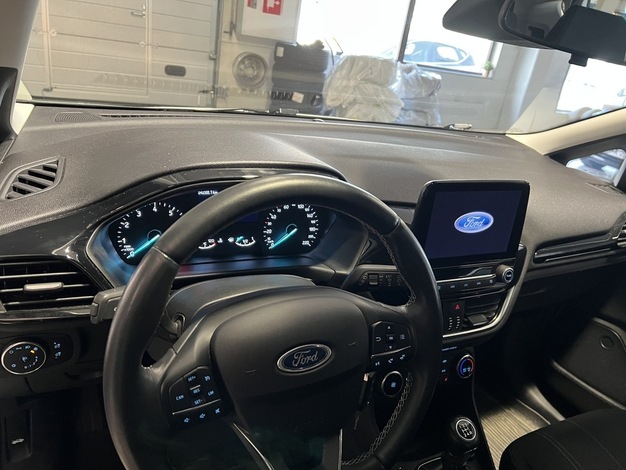 Ford Fiesta 1,1 75hv M5 Trend Edition 5-ovinen, vm. 2020, 54 tkm (8 / 13)