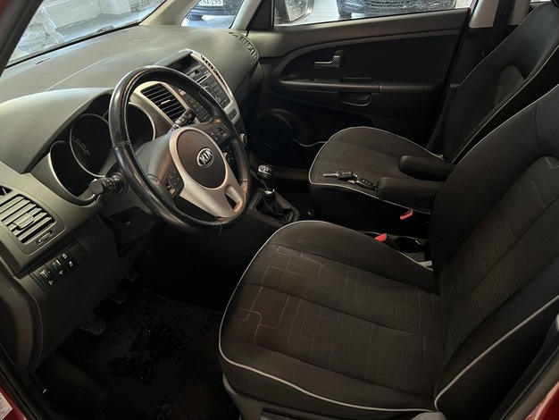 Kia Venga 1,4 ISG EX 5D EcoDynamics, vm. 2017, 48 tkm (7 / 9)
